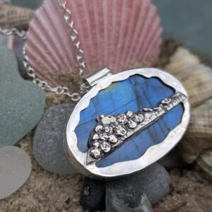 Custom 'Island of Gallinara' Pendant Balance